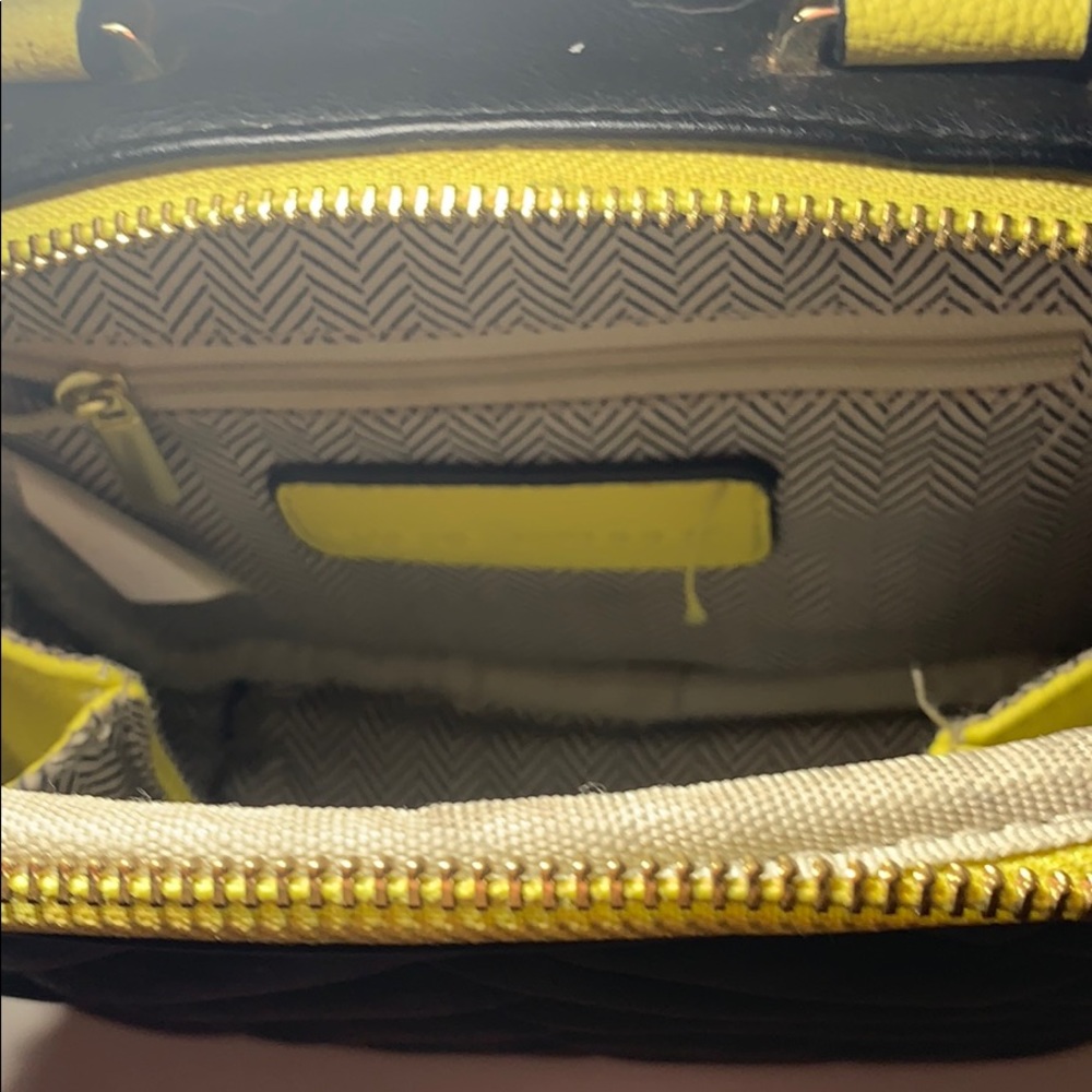 purse - Picture 2 of 4